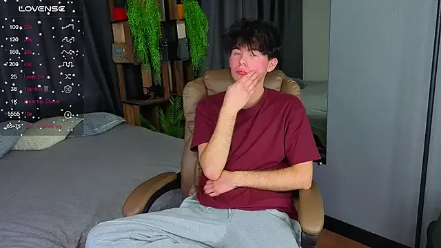 Freechat Cute_Mike on StripChat