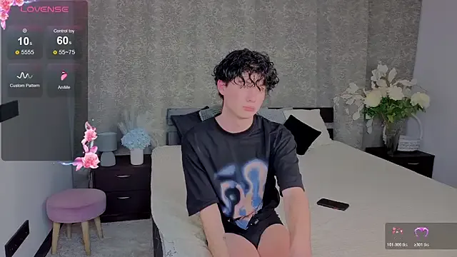 Freechat Cute_Mike on StripChat