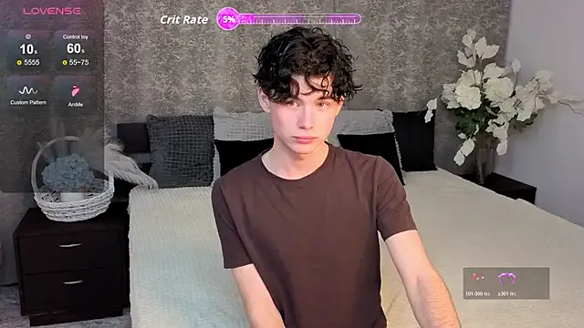 Freechat Cute_Mike on StripChat