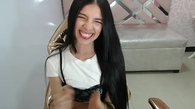 Freechat cynthia_ch on StripChat