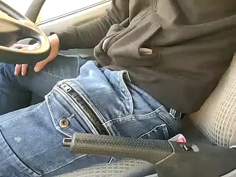 da--------i on StripChat 