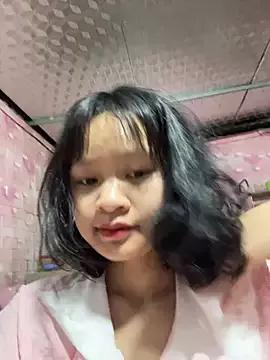 Daisy018 from StripChat is Freechat