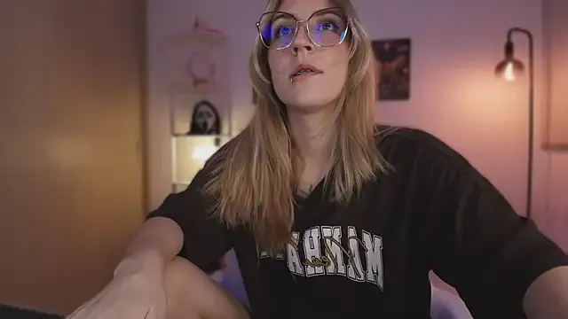 Freechat Dakotaa_ on StripChat