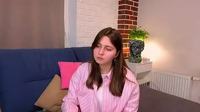 Freechat DanetteSaab on StripChat