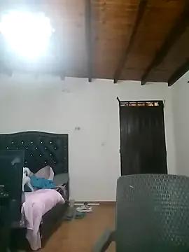 Danielle_chorros from StripChat is Freechat