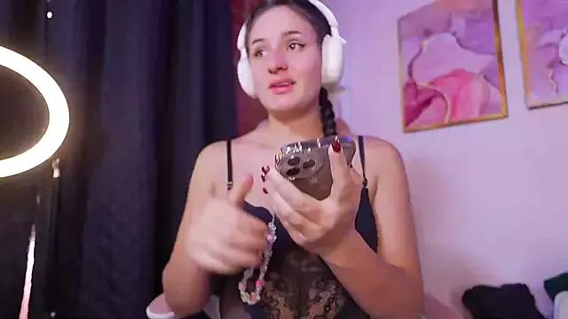 Dannaa_Lovs from StripChat
