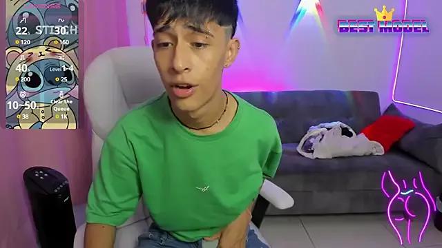Danny_cute_05 from StripChat is Freechat