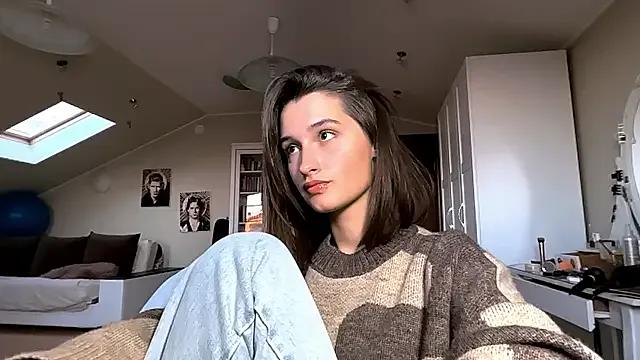 DarlineBrustera from StripChat is Freechat