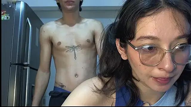 DavidAndClare from StripChat is Freechat