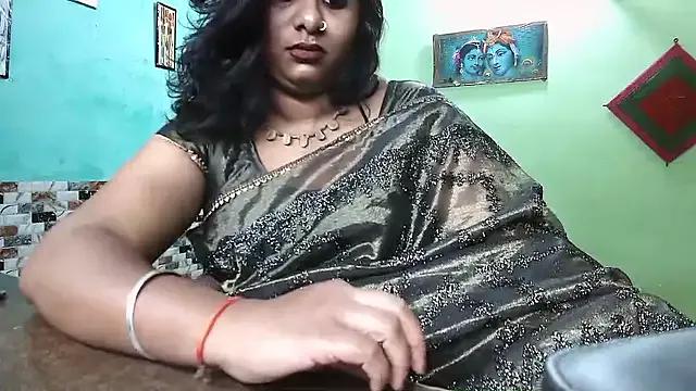 DearKimmi from StripChat is Freechat