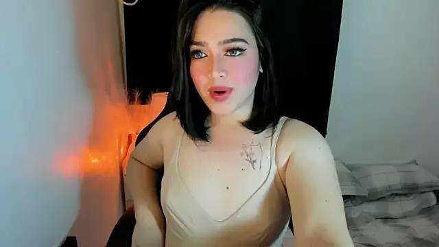 DemiLeander from StripChat is Freechat