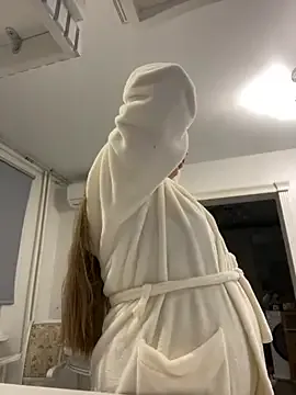 Freechat DeniMilkyyyyy on StripChat