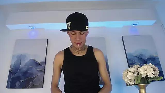 DereckStorm from StripChat is Freechat