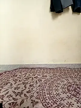 Freechat Desi_Hot_Queen on StripChat