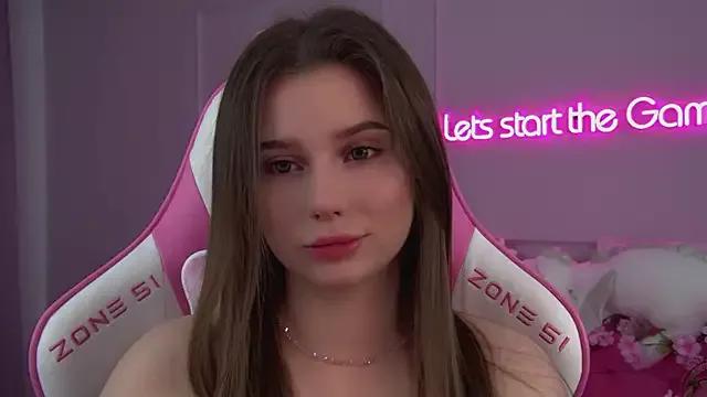DianaVert from StripChat is Freechat