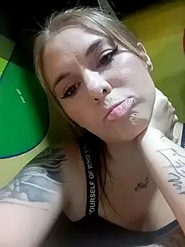 dirty_cloee from StripChat is Freechat