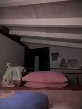 divinaerotica on StripChat 