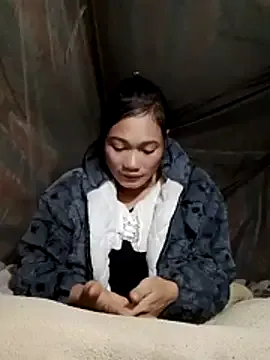 Freechat doggy-00 on StripChat