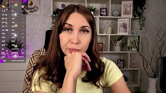 DreamVelour from StripChat is Freechat
