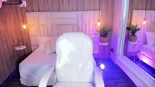 DulceGreem from StripChat is Freechat