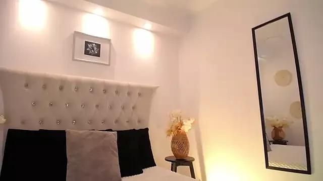 Dulcey_ from StripChat is Freechat