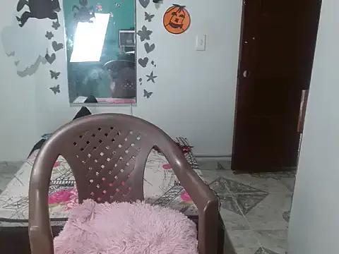 Ebony_luna from StripChat is Freechat