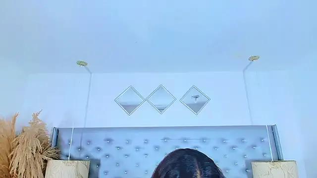 EileenBenzon from StripChat