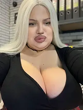 Eliaden on StripChat