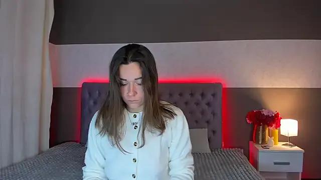 ElissGlow from StripChat is Freechat