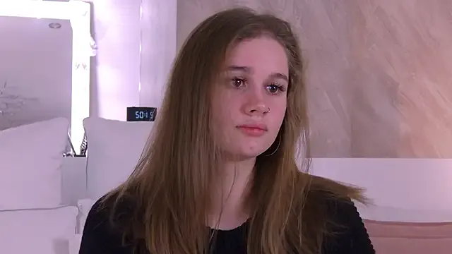 Freechat EllieHayes on StripChat