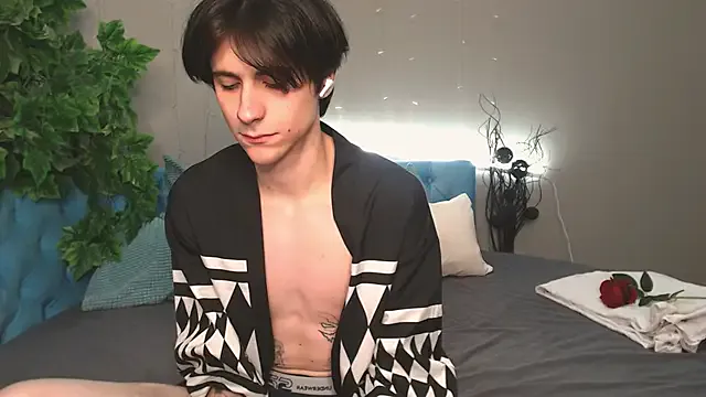 Freechat Ellis_Rin on StripChat