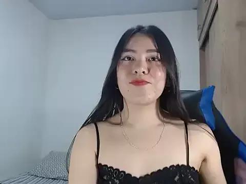 EloiseJun from StripChat is Freechat
