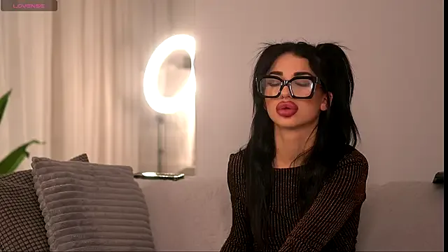 Freechat ElysiaKiss on StripChat