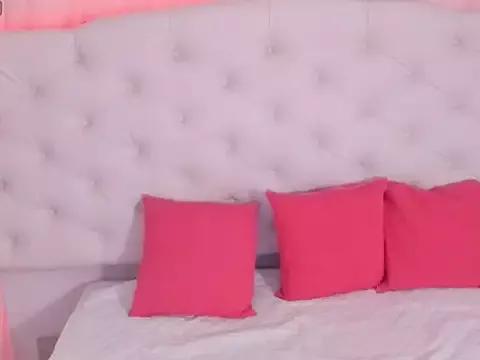 emii_turner from StripChat is Freechat