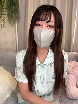 emiiiii1001's avatar