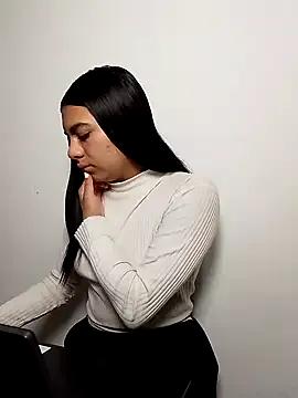 Emiily_bliss from StripChat