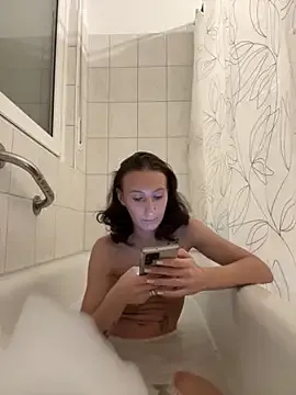 Freechat Emilia_Mausi on StripChat