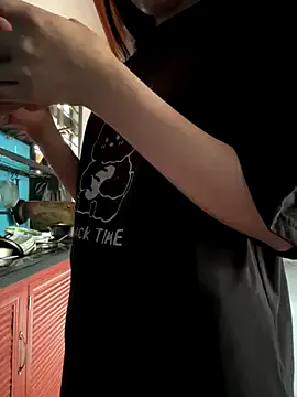 Freechat Emily-y on StripChat