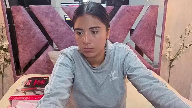 EmilyGala from StripChat is Freechat