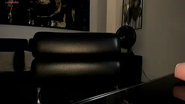 Freechat EmilyJohnsonX1 on StripChat