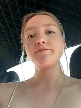 EmilyMood from StripChat is Freechat