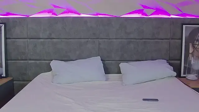 Freechat EmilyMosley on StripChat