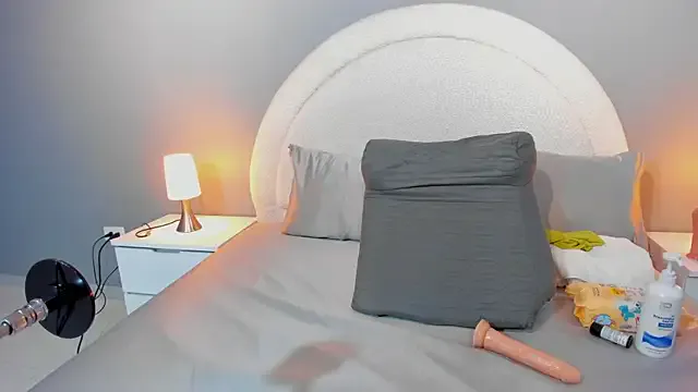 Freechat emilytowzen on StripChat