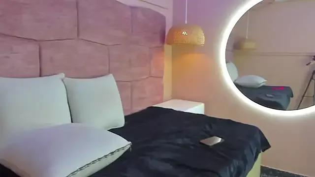 emma_grecy from StripChat is Freechat