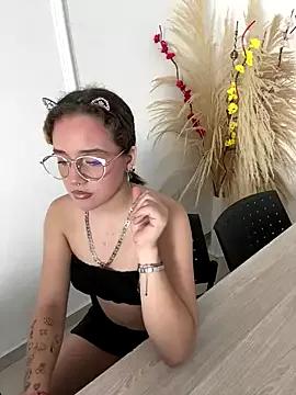 Emma_poison11 from StripChat is Freechat