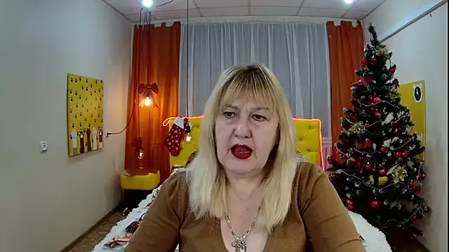 Freechat EmmaEllison on StripChat