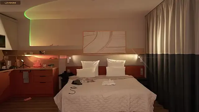 Freechat enjoy_me on StripChat