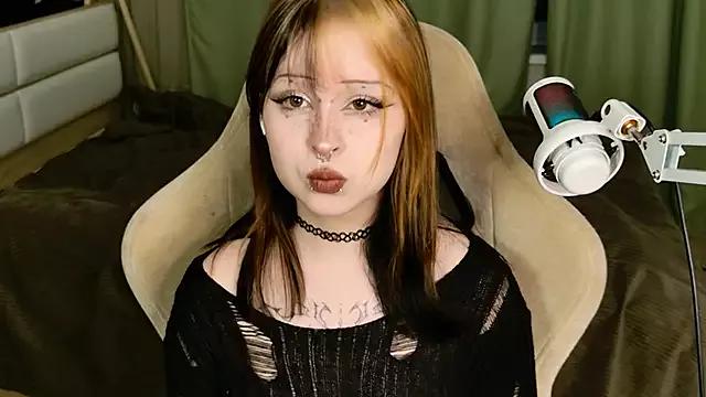EricaMoon_ from StripChat is Freechat