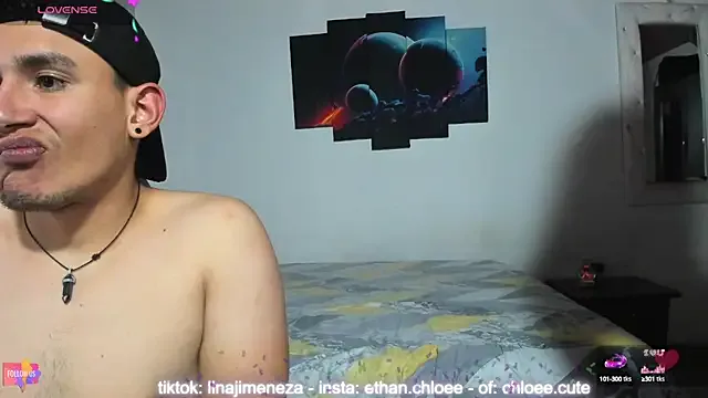Freechat ethan_chloeee on StripChat