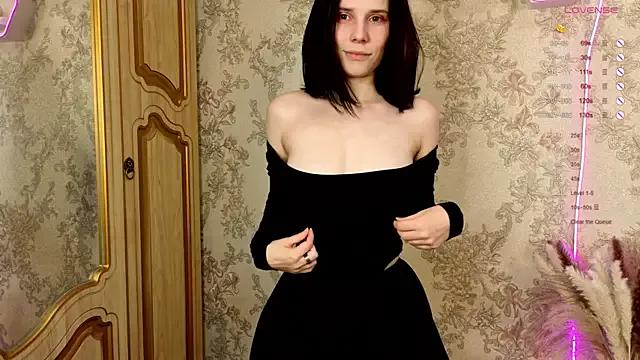 EvaMoGreen from StripChat is Freechat